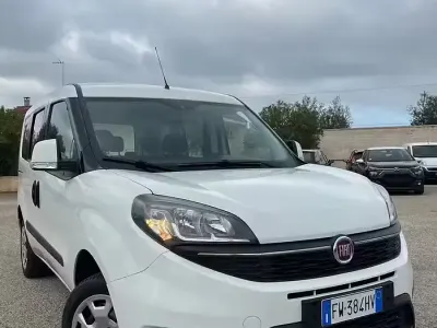 Käytetty Fiat Doblò Lounge 120 HP (88 kW) 2019 Valkoinen Tila-auto