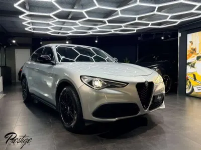Usata Alfa Romeo Stelvio Sprint 190 CV (139 kW) 2021 Grigio silverstone SUV