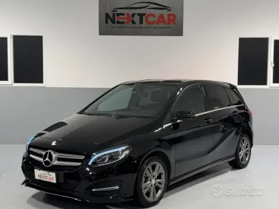 Usata Mercedes B200 136 CV (100 kW) 2017 Nero Utilitaria