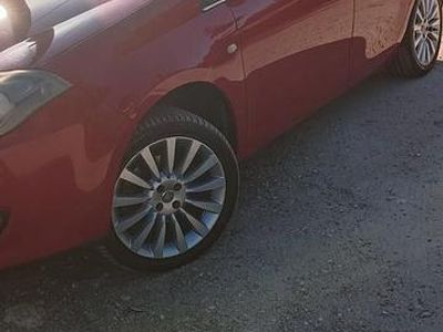 Usata Fiat Bravo 120 CV (88 kW) 2011 Rosso Utilitaria