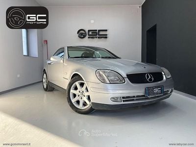 Usata Mercedes SLK200 192 CV (141 kW) 2000 Argento Cabrio