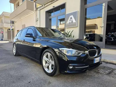 Usata BMW 318 Sport Line 150 CV (110 kW) 2016 Nero Station wagon