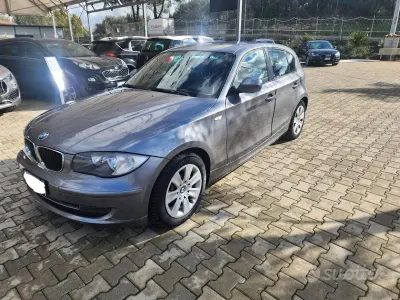 Usata BMW 118 143 CV (105 kW) 2011 Grigio Utilitaria