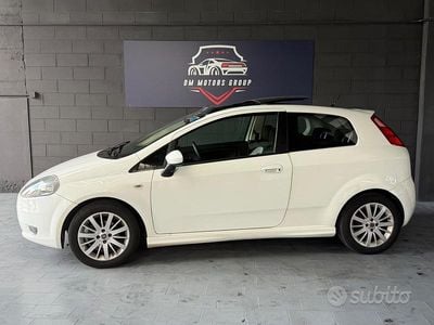 Usata Fiat Grande Punto Sport 77 CV (56 kW) 2008 Bianco Utilitaria