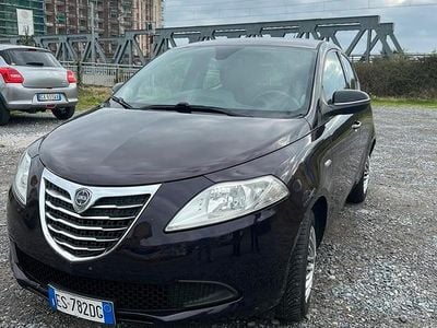 Usata Lancia Ypsilon 69 CV (50 kW) 2013 Utilitaria