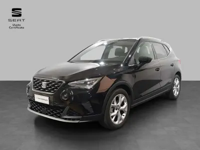 Käytetty Seat Arona FR 95 HP (69 kW) 2025 Musta Katumaasturi