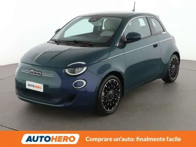 Usata Fiat 500e La Prima 86 kW (118 CV) 2021 Blu/azzurro Berlina
