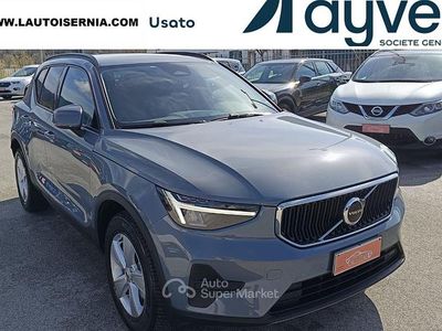 Usata Volvo XC40 163 CV (119 kW) 2022 Thunder grey metall. SUV