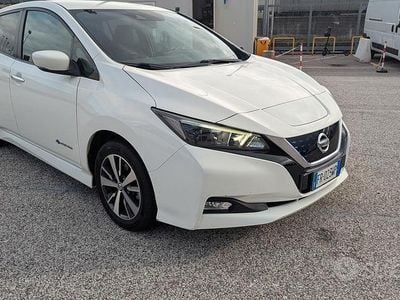 Używany Nissan Leaf 89 kW (122 KM) 2017 Biały Hatchback