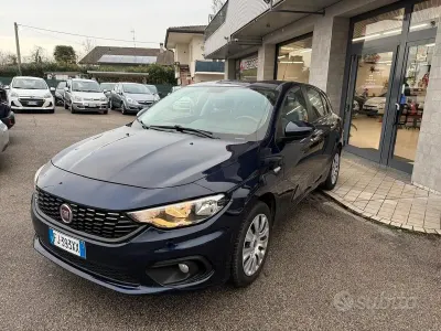 Usata Fiat Tipo 120 CV (88 kW) 2017 Blu Berlina
