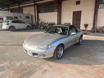 Usata Mazda MX5 120 CV (88 kW) 2005 Grigio Cabrio