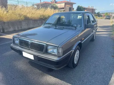 Usata Lancia Prisma 75 CV (55 kW) 1987 Berlina