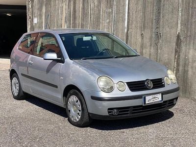 Occasion VW Polo Comfortline 64 ch (47 kW) 2002 Gris Citadine