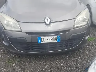 Usata Renault Mégane 110 CV (80 kW) 2010 Marrone Monovolume