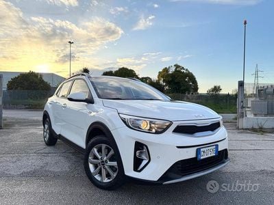 Occasion Kia Stonic Urban 82 ch (60 kW) 2023 Blanc SUV