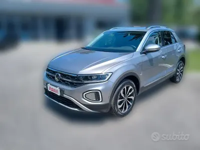 Usata VW T-Roc Style 150 CV (110 kW) 2022 Grigio SUV