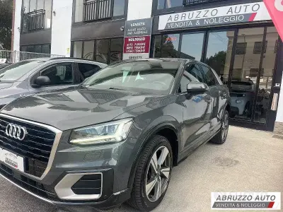 Usata Audi Q2 Admired 116 CV (85 kW) 2020 Grigio SUV