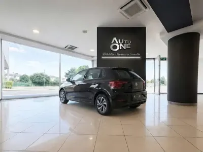 Usata VW Polo Style 95 CV (69 kW) 2023 Nero Utilitaria
