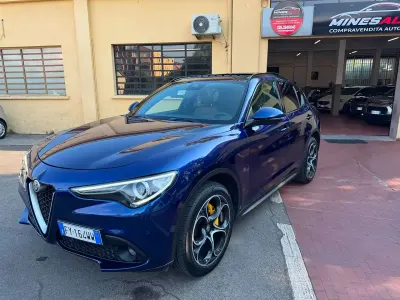 Usata Alfa Romeo Stelvio Veloce 209 CV (153 kW) 2019 Blu/azzurro SUV