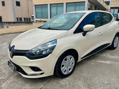 Usata Renault Clio IV Intens 75 CV (55 kW) 2017 Beige Berlina