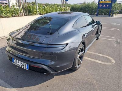 Usata Porsche Taycan GTS 439 kW (598 CV) 2022 Grigio Berlina
