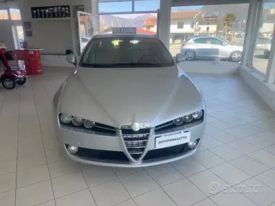 Käytetty Alfa Romeo 159 Progression 160 HP (117 kW) 2006 Harmaa Sedan