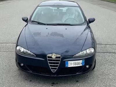 Usata Alfa Romeo 147 120 CV (88 kW) 2007 Blu Utilitaria