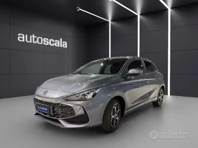 Nuevo MG MG3 Luxury 102 CV (75 kW) 2026 Gris Utilitario