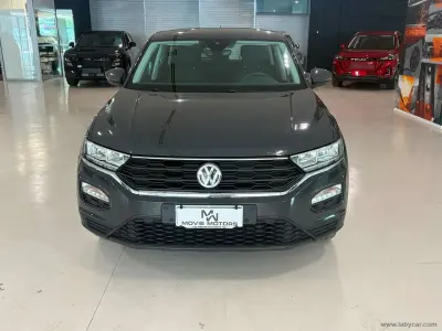 Usata VW T-Roc Business 116 CV (85 kW) 2019 Grigio SUV
