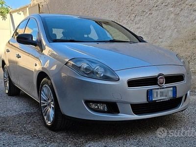 Usata Fiat Bravo Easy 120 CV (88 kW) 2014 Grigio Utilitaria