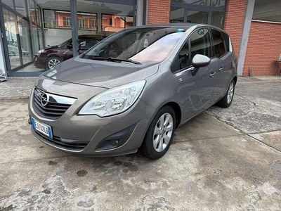Usata Opel Meriva Cosmo 95 CV (69 kW) 2011 Grigio Monovolume