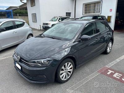 Usata VW Polo Comfortline 80 CV (58 kW) 2020 Grigio Berlina