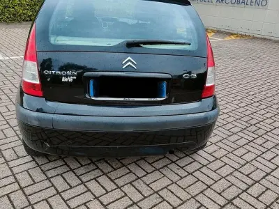 Usata Citroën C3 Elegance 73 CV (53 kW) 2008 Nero Berlina