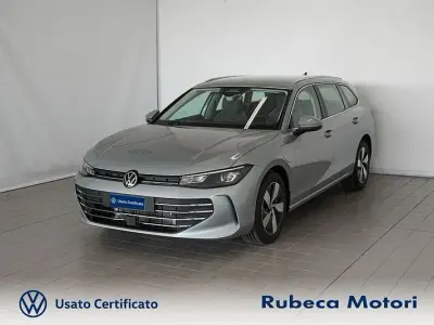 Usata VW Passat Business 204 CV (150 kW) 2025 Argento Station wagon
