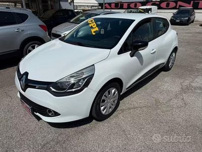 Usata Renault Clio IV 75 CV (55 kW) 2015 Bianco Berlina