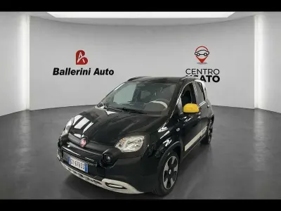 Begagnad Fiat Panda Cross Cross 69 HK (50 kW) 2025 Svart Halvkombi