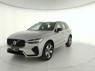 Nouvelle Volvo XC60 Plus 253 ch (186 kW) 2025 Gris SUV