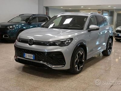 Usata VW Tiguan R-line 150 CV (110 kW) 2025 Grigio SUV