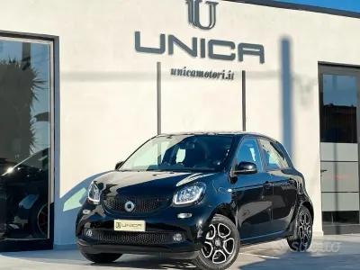 Usata Smart ForFour Passion 90 CV (66 kW) 2019 Nero Utilitaria