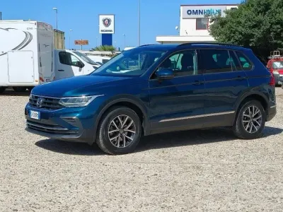 Usata VW Tiguan Life 150 CV (110 kW) 2022 Bluazzurro SUV