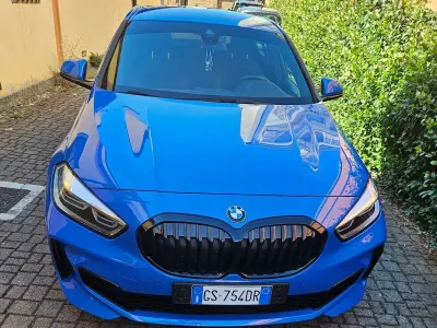 Usata BMW 118 M Sport 136 CV (100 kW) 2020 Blu/azzurro Berlina