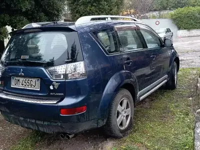 Usata Mitsubishi Outlander