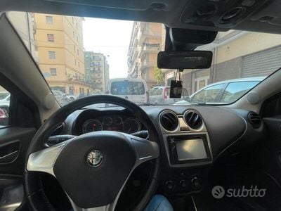Usado Alfa Romeo MiTo 120 CV (88 kW) 2009 Rojo Utilitario