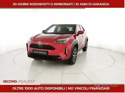 Usata Toyota Yaris Cross Trend 92 CV (67 kW) 2022 Rosso SUV