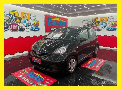 Usata Toyota Aygo Sol 68 CV (50 kW) 2007 Nero Utilitaria