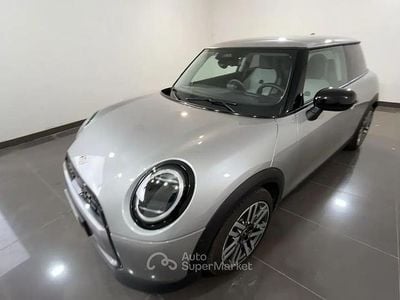 Usata Mini Cooper Classic 156 CV (114 kW) 2024 Gray Utilitaria