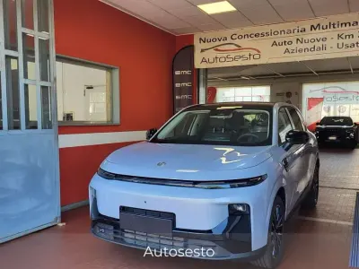 Nuova Leapmotor B10 218 CV (160 kW) 2026 Blu/azzurro SUV