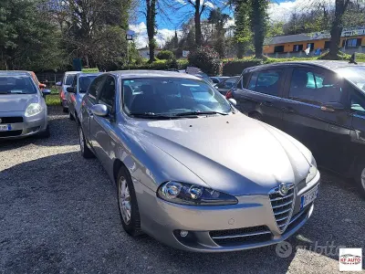 Usata Alfa Romeo 147 Progression 120 CV (88 kW) 2007 Argento Utilitaria