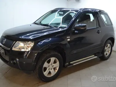 Usata Suzuki Grand Vitara 129 CV (94 kW) 2008 Nero SUV