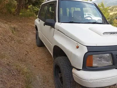 Usata Suzuki Vitara 75 CV (55 kW) 1993 Bianco SUV